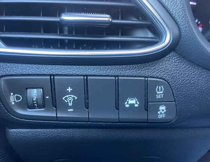 Hyundai i30 Kombi 1,6 l 85 kw