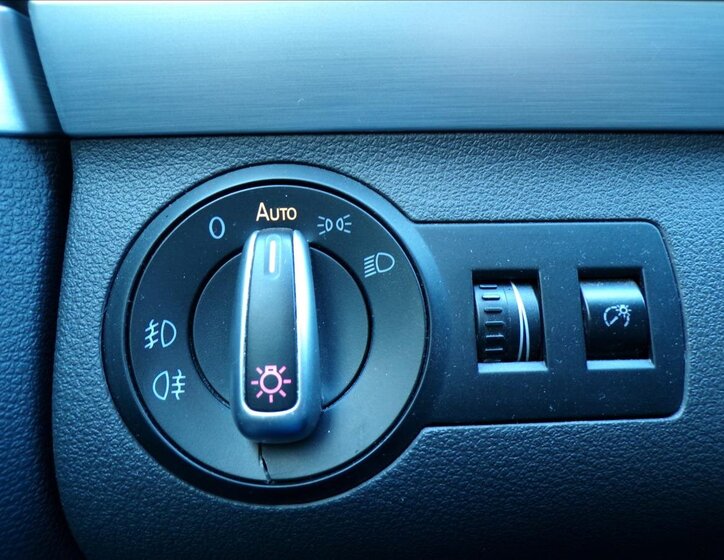 Volkswagen Touran Kombi 2,0 l 103 kw
