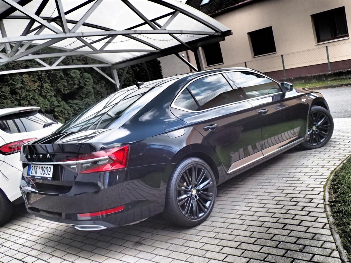 Škoda Superb Sedan / Limuzína 2,0 l 140 kw