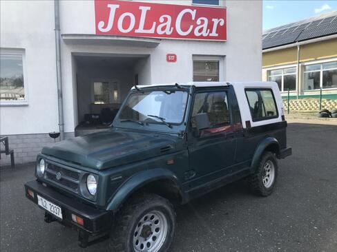 Suzuki Samurai
