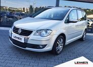 Volkswagen Touran 1