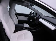 Tesla Model 3 Sedan 0,0 350 kw