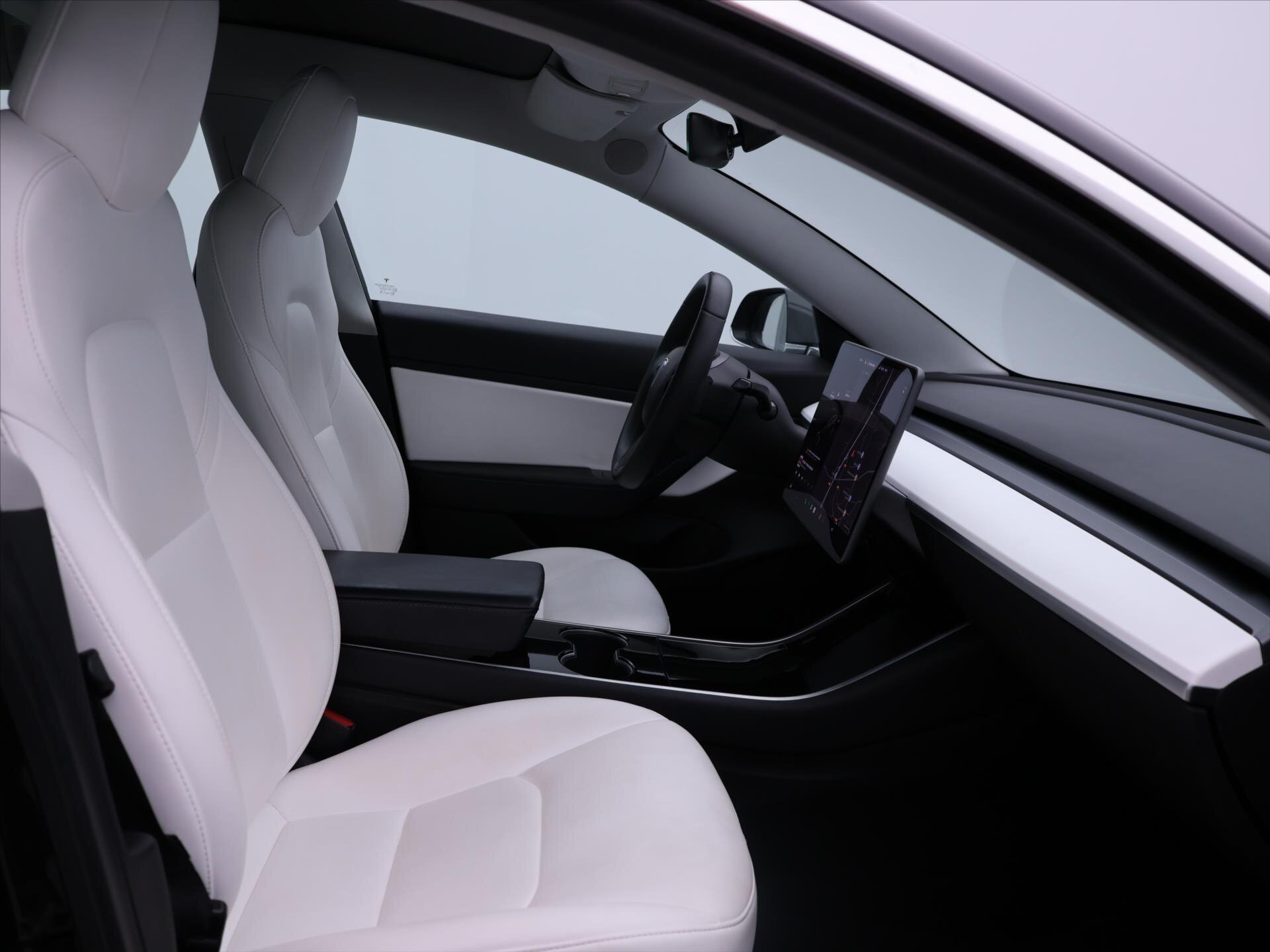 Tesla Model 3 Sedan 0,0 350 kw