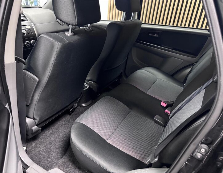 Suzuki SX4 Hatchback 1,6 l 79 kw