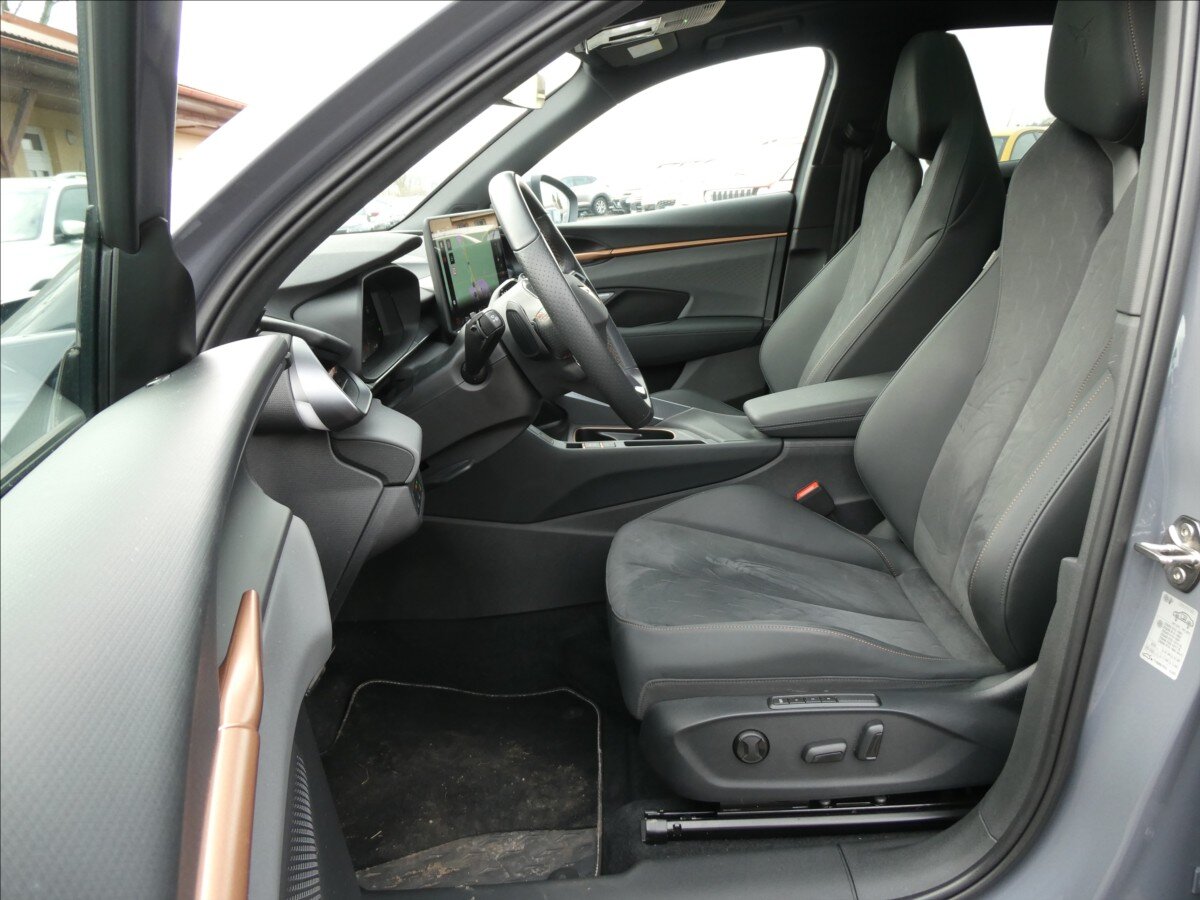 Cupra Terramar SUV / Terénní 2,0 l 195 kw