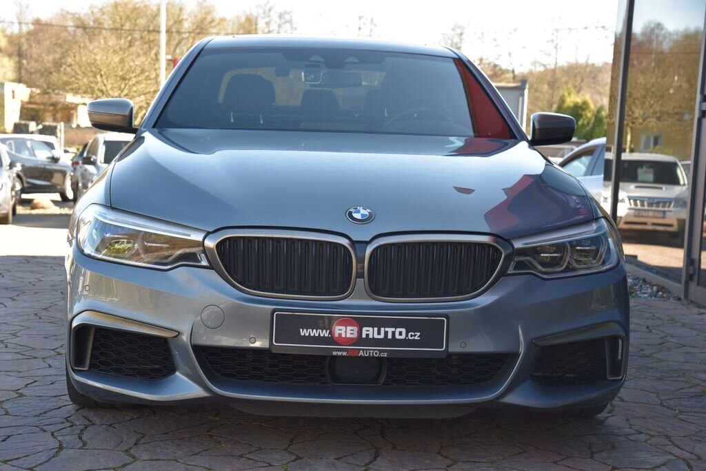 BMW Řada 5 Sedan / Limuzína 4,4 l 340 kw