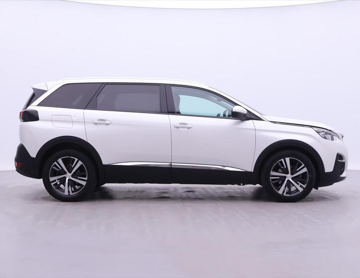Peugeot 5008 8