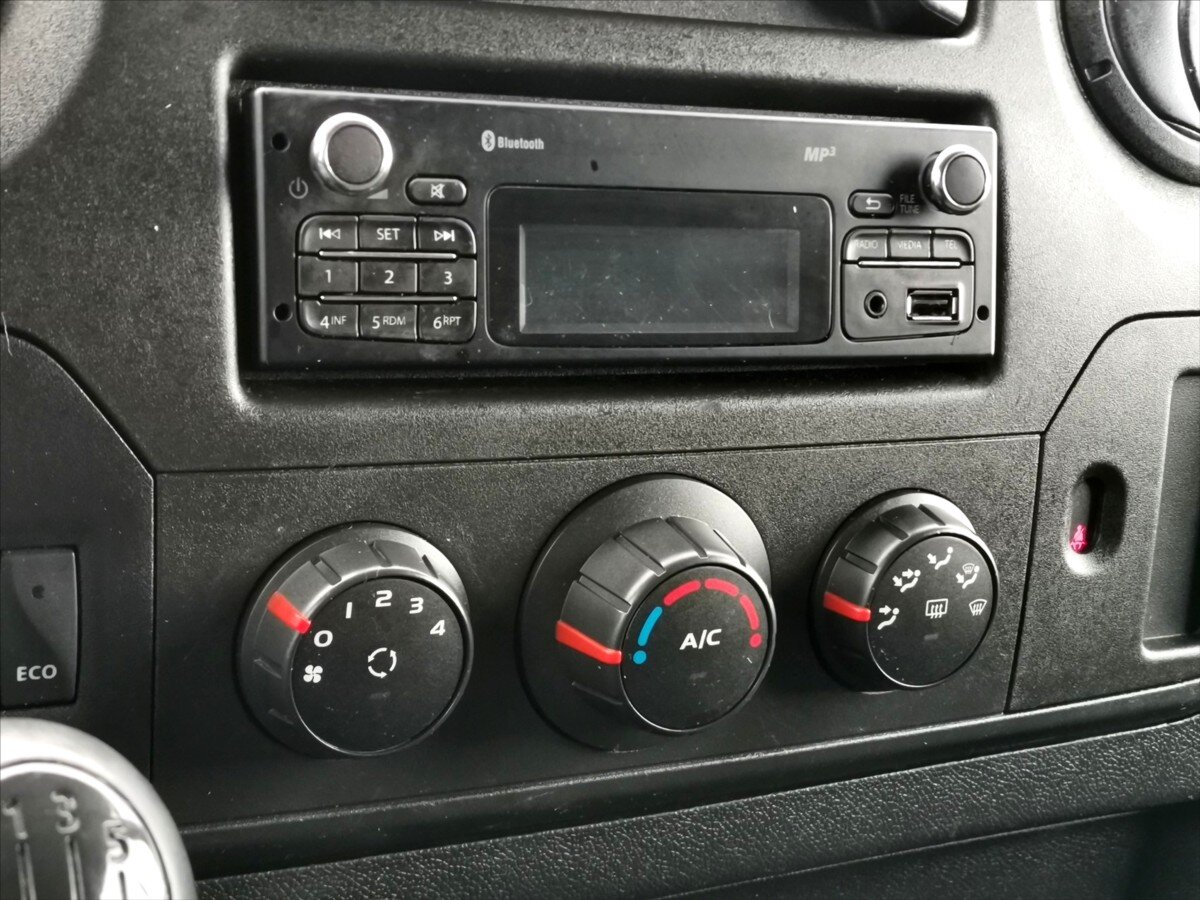 Renault Master Valník 2,3 l 125 kw