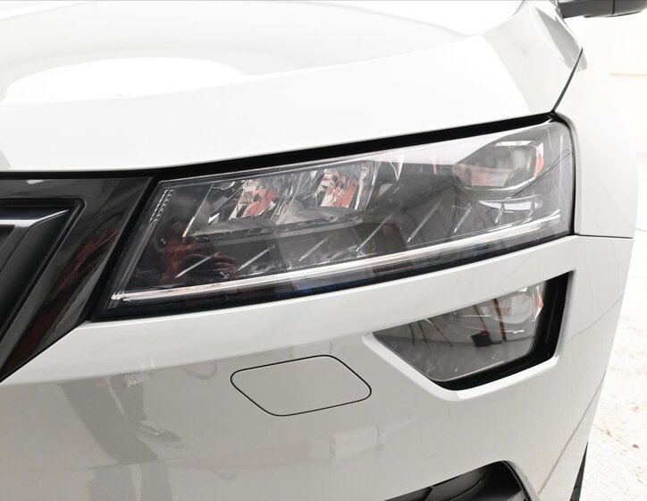 Škoda Karoq SUV / Terénní 1,5 l 110 kw