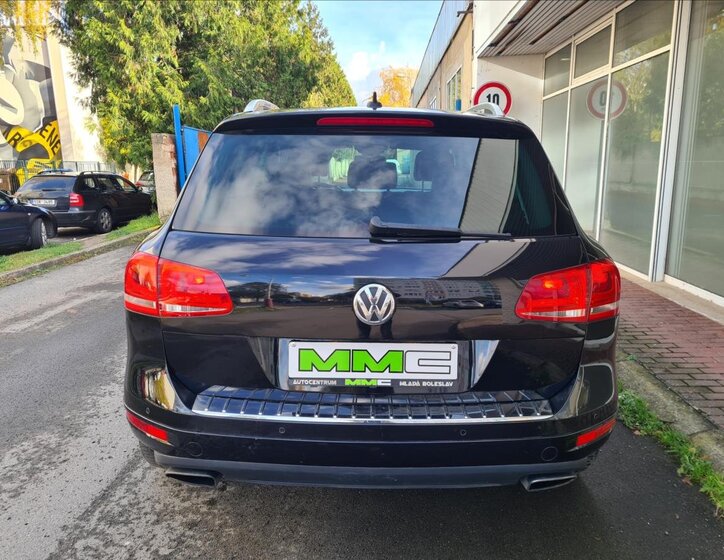 Volkswagen Touareg SUV 4,1 l 250 kw