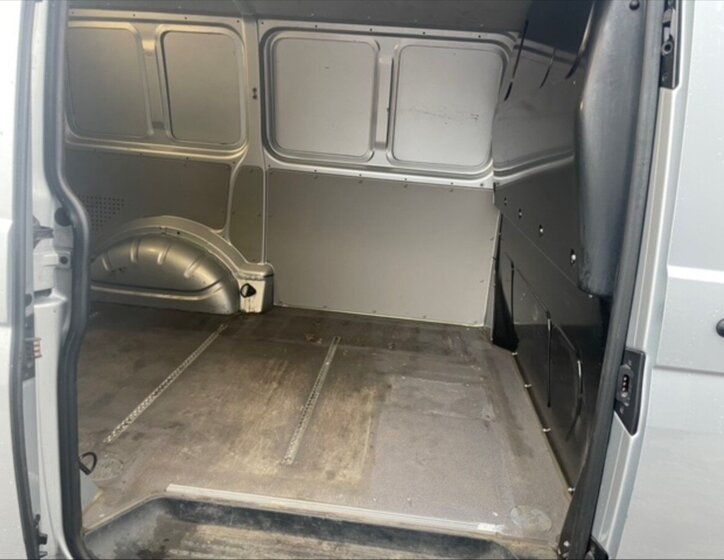 Volkswagen Transporter Skříň 2,0 l 75 kw