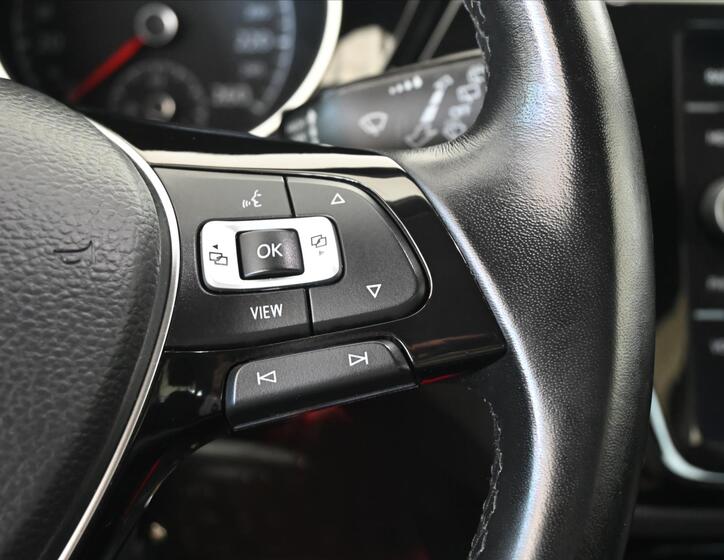 Volkswagen Touran 18