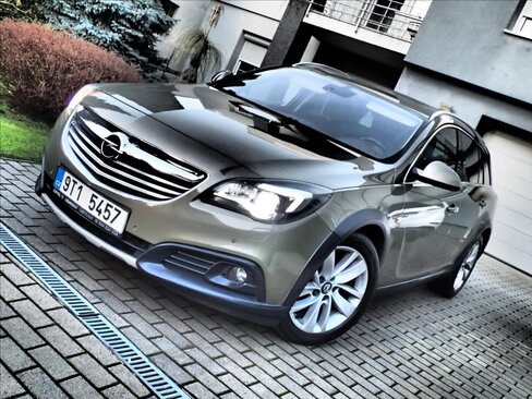 Opel Insignia Kombi 2,0 l 143 kw