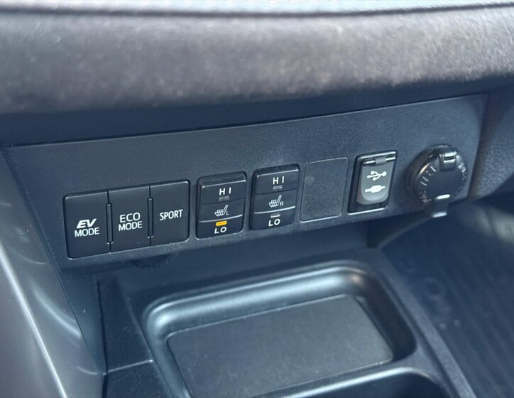 Toyota RAV4 SUV 2,5 l 114 kw