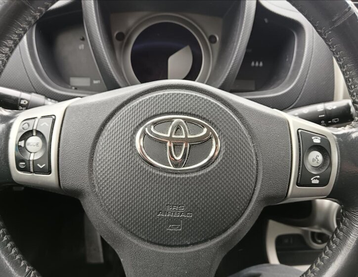 Toyota Urban Cruiser Hatchback 1,4 l 66 kw