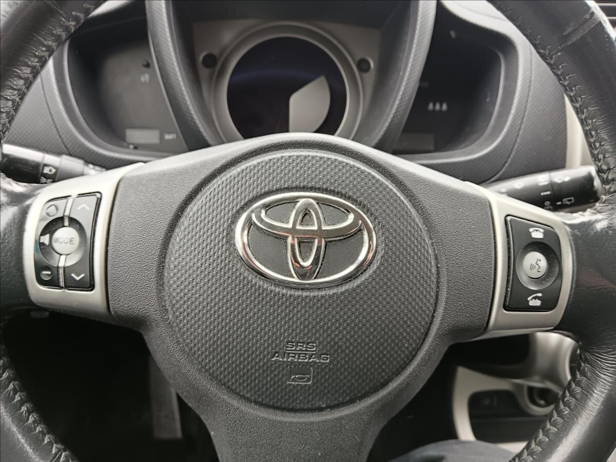 Toyota Urban Cruiser Hatchback 1,4 l 66 kw