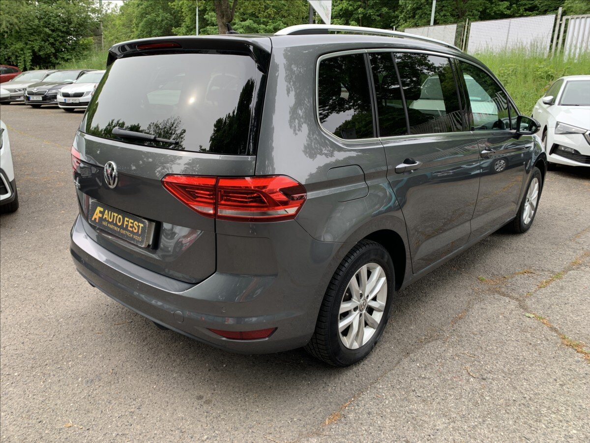 Volkswagen Touran Kombi 1,6 l 85 kw