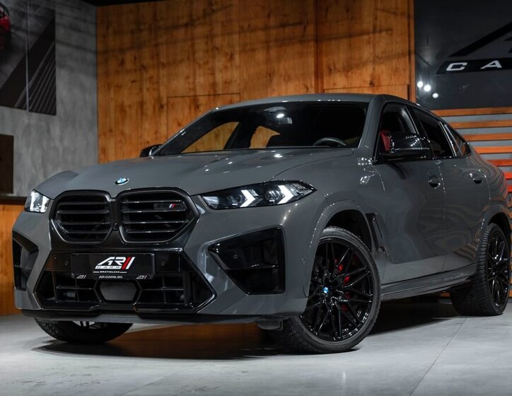 BMW X6 SUV 4,4 l 460 kw