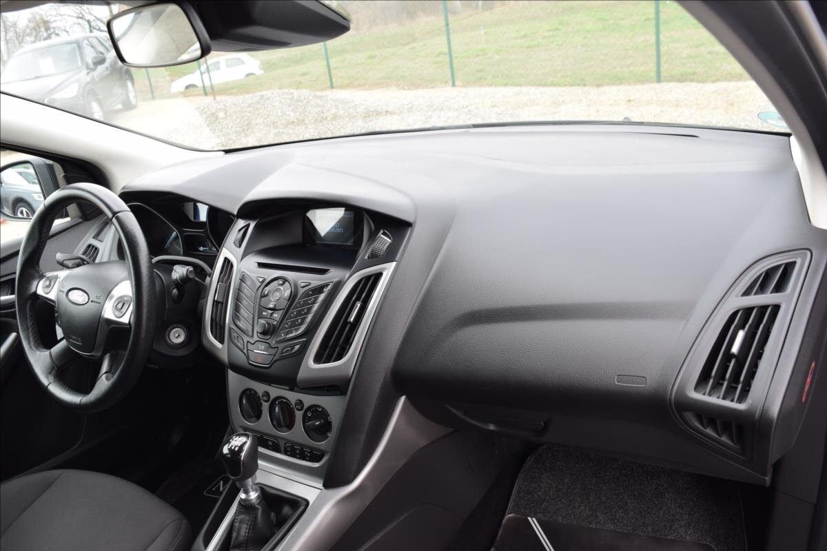 Ford Focus Kombi 998,0 92 kw