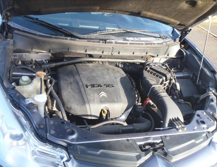 Citroën C-Crosser 25