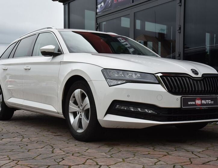 Škoda Superb 4