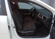 KIA Rio 14