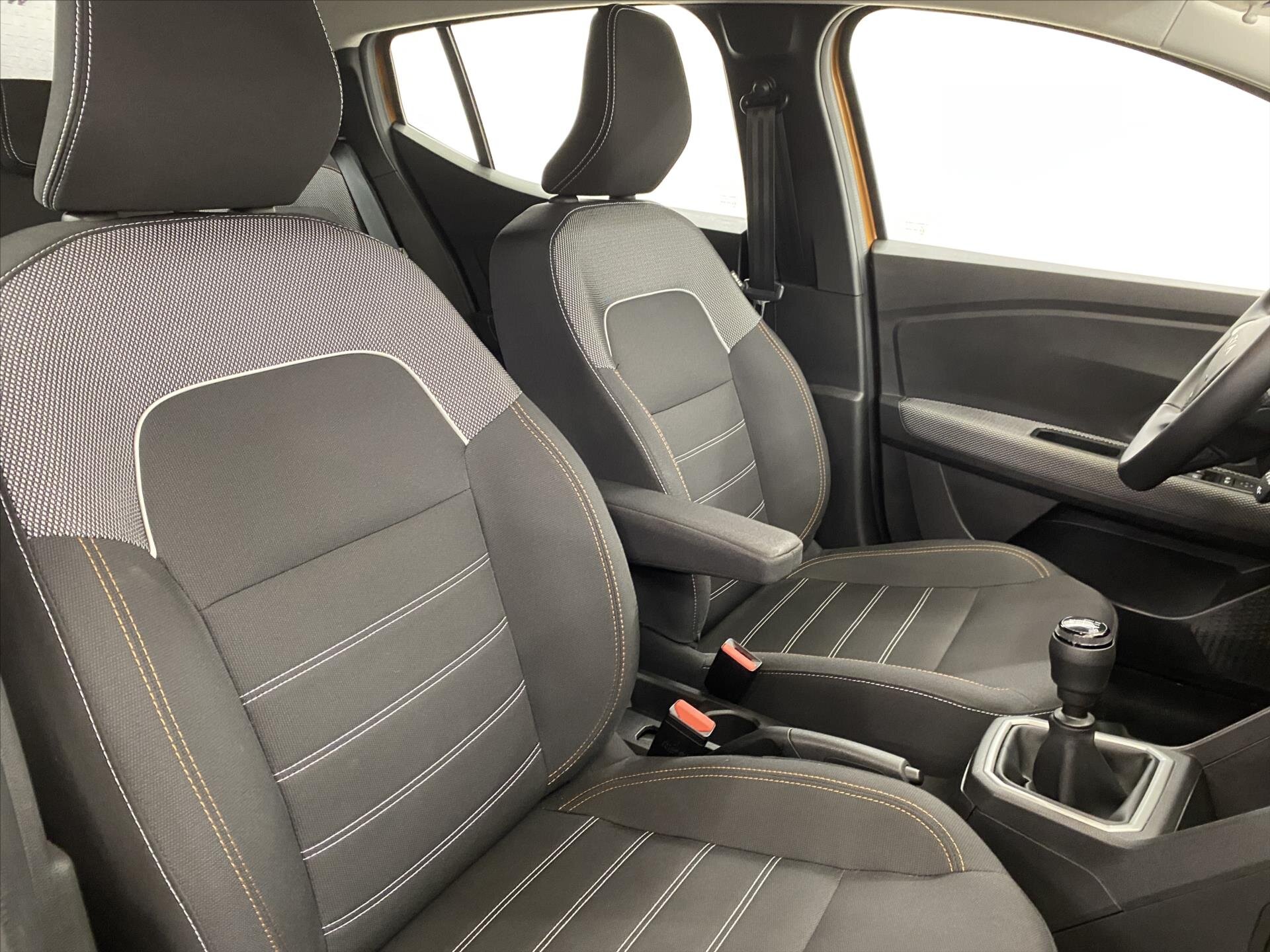 Dacia Sandero Hatchback 999,0 67 kw