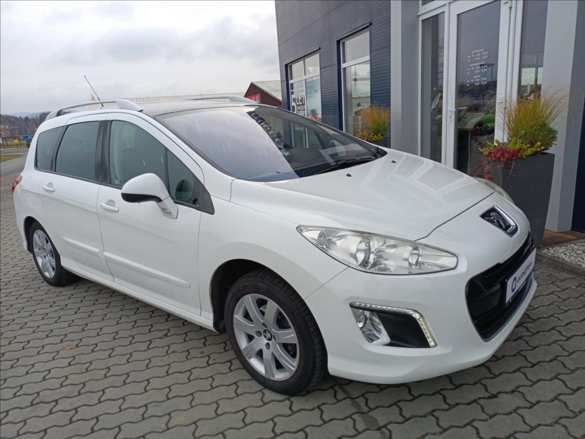 Peugeot 308 Kombi 1,6 l 686 kw