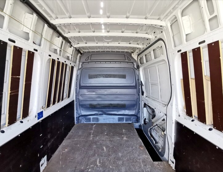 Volkswagen Crafter Ostatní 2,0 l 100 kw