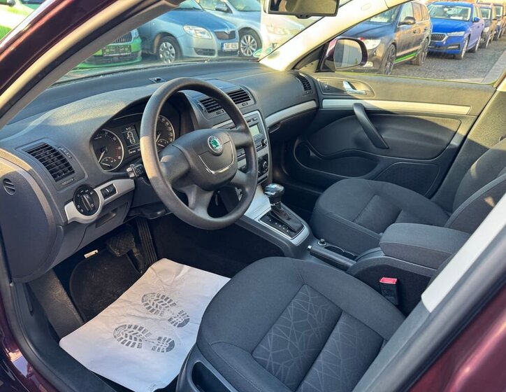 Škoda Octavia 14