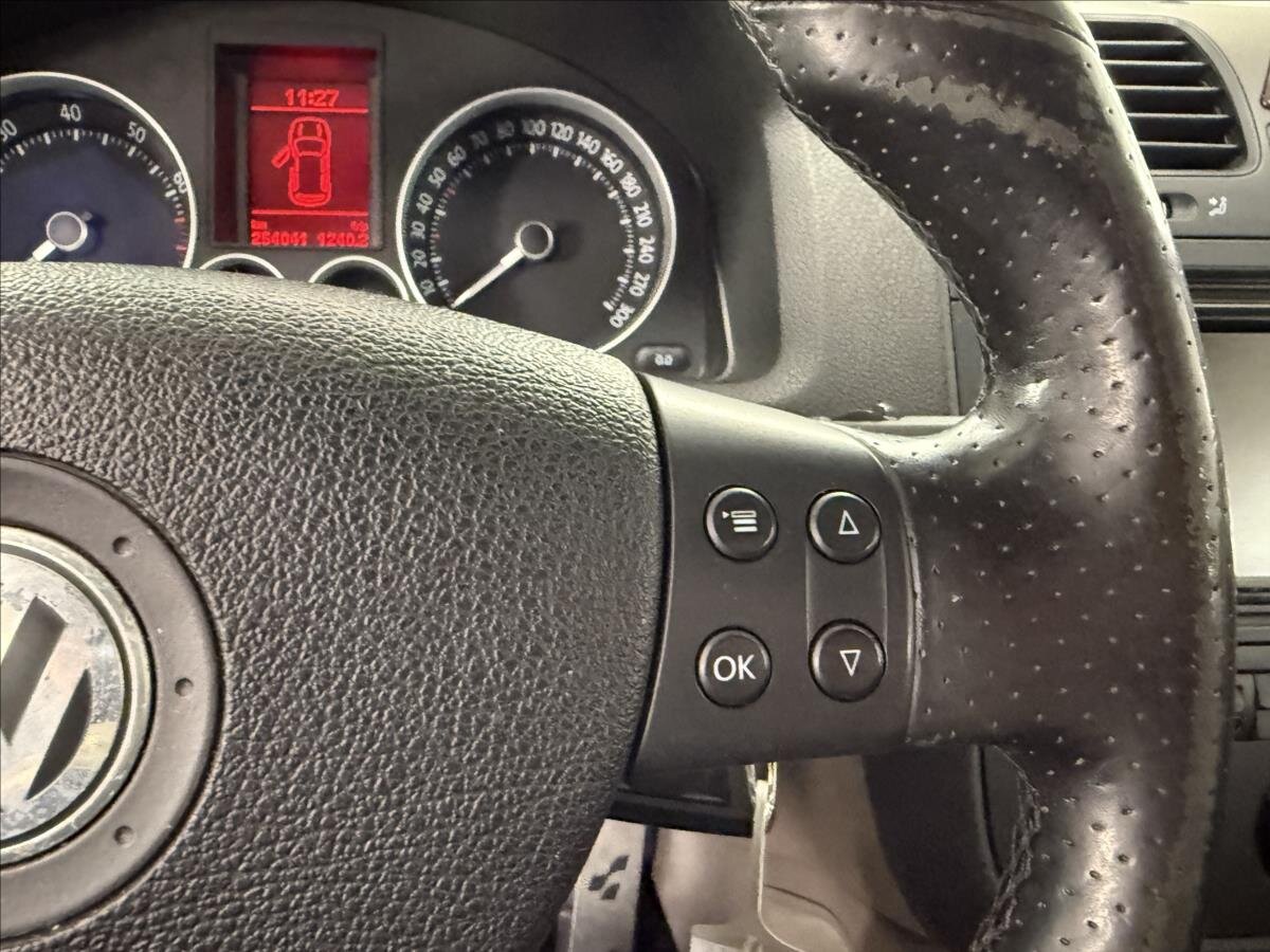 Volkswagen Golf Kombi 3,2 l 184 kw