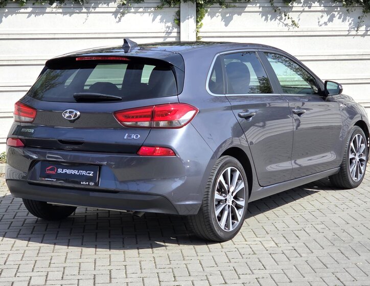 Hyundai i30 Hatchback 1,4 l 103 kw