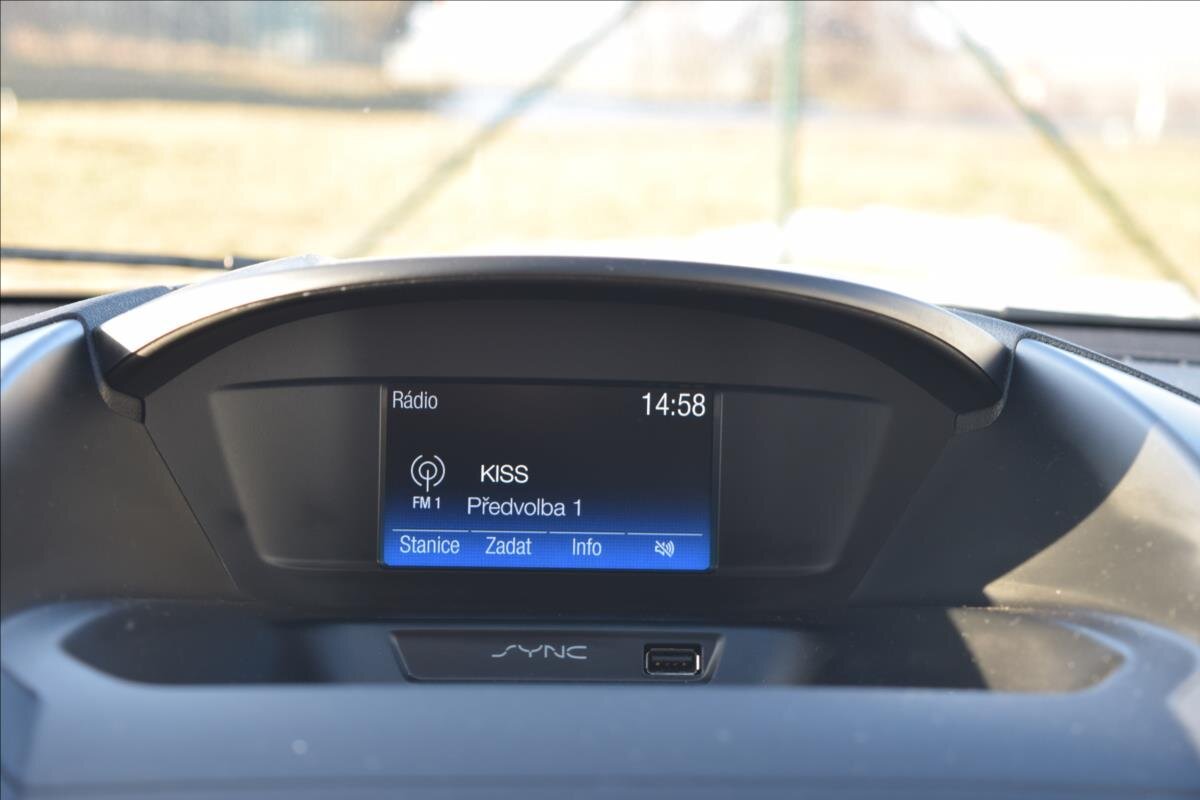 Ford Kuga SUV 1,5 l 88 kw