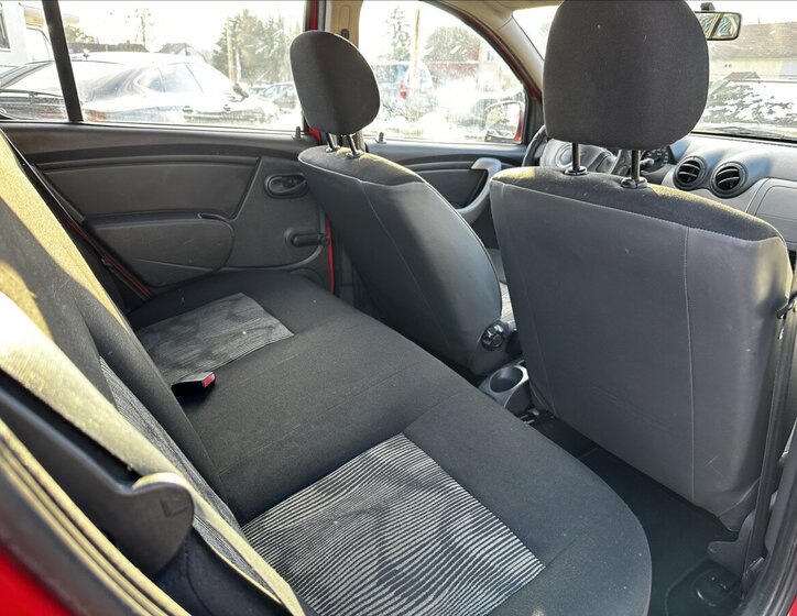 Dacia Sandero Hatchback 1,1 l 55 kw