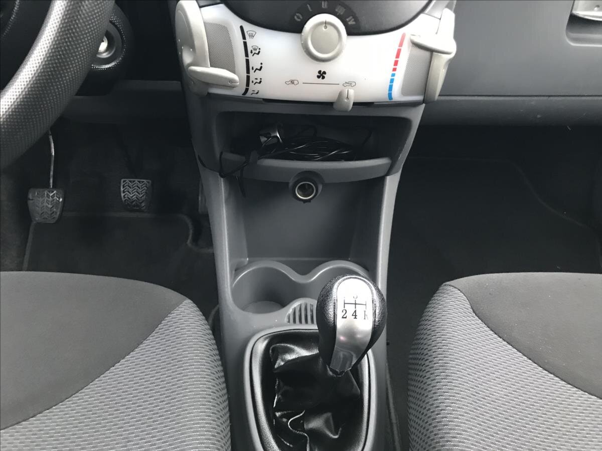 Toyota Aygo Hatchback 998,0 50 kw