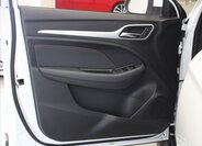 MG ZS SUV / Terénní 1,5 l 78 kw