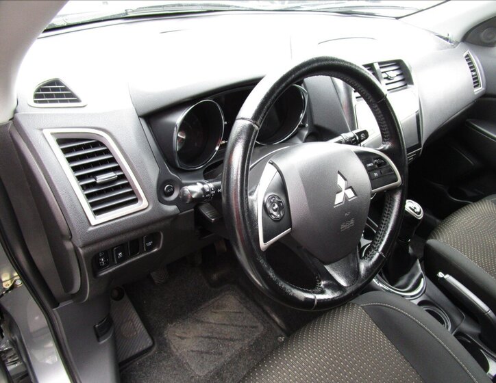 Mitsubishi ASX SUV 1,6 l 86 kw