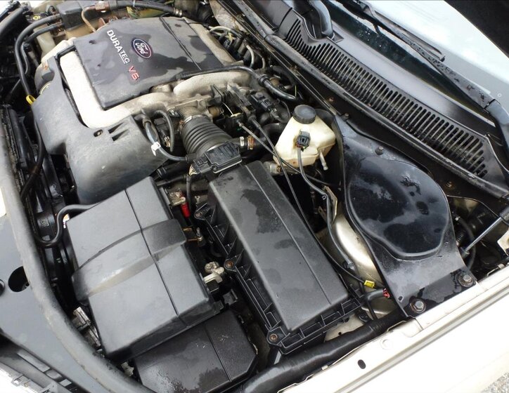 Ford Mondeo Sedan / Limuzína 2,5 l 125 kw