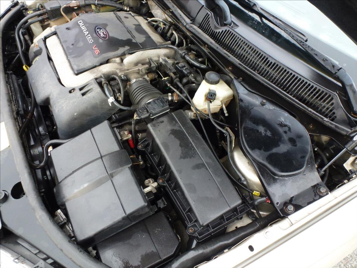 Ford Mondeo Sedan / Limuzína 2,5 l 125 kw