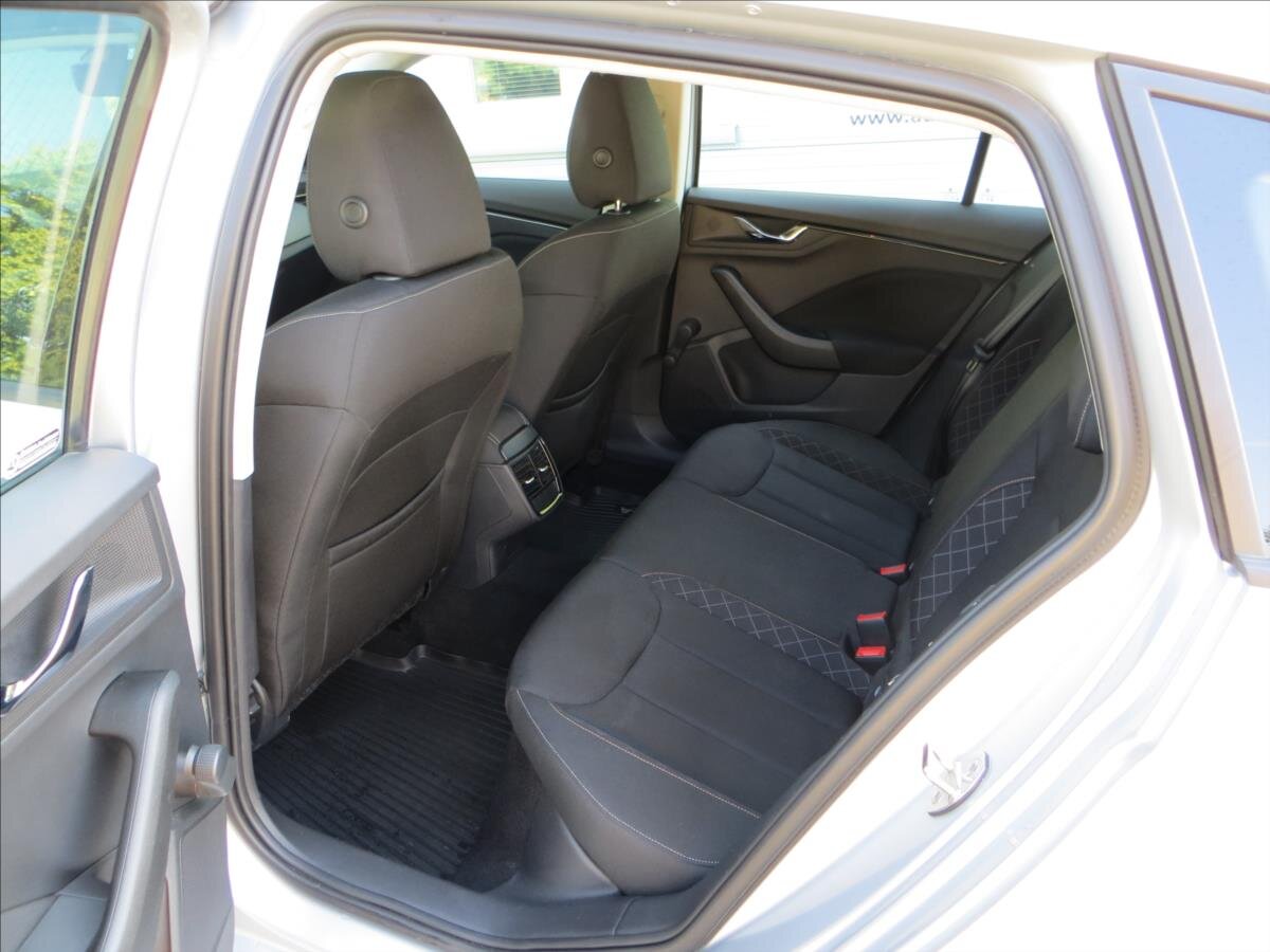 Škoda Scala Hatchback 999,0 70 kw