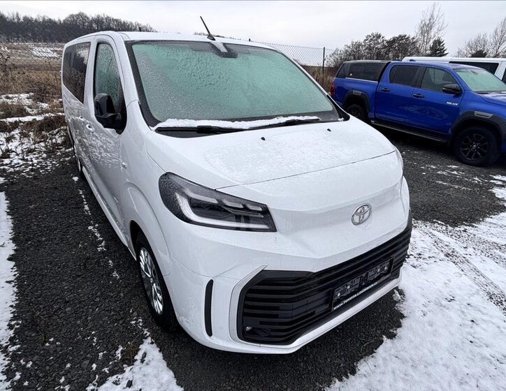Toyota ProAce Verso 1