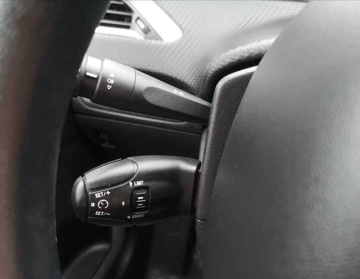 Peugeot 2008 Kombi 1,4 l 50 kw