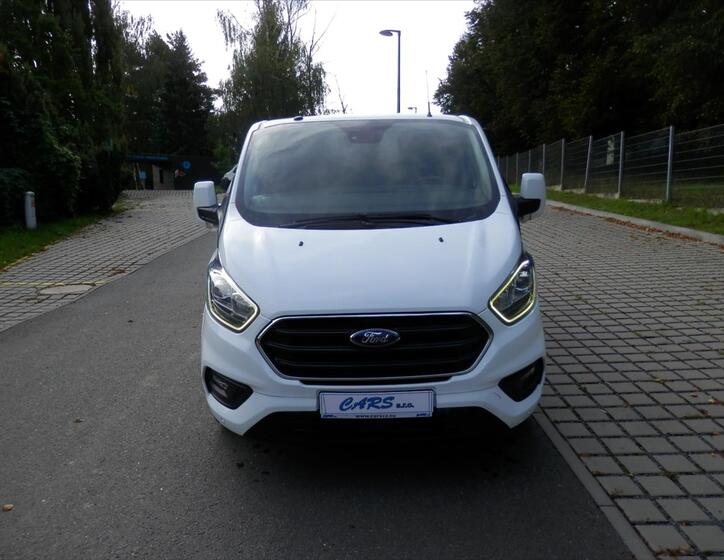 Ford Transit Custom 3
