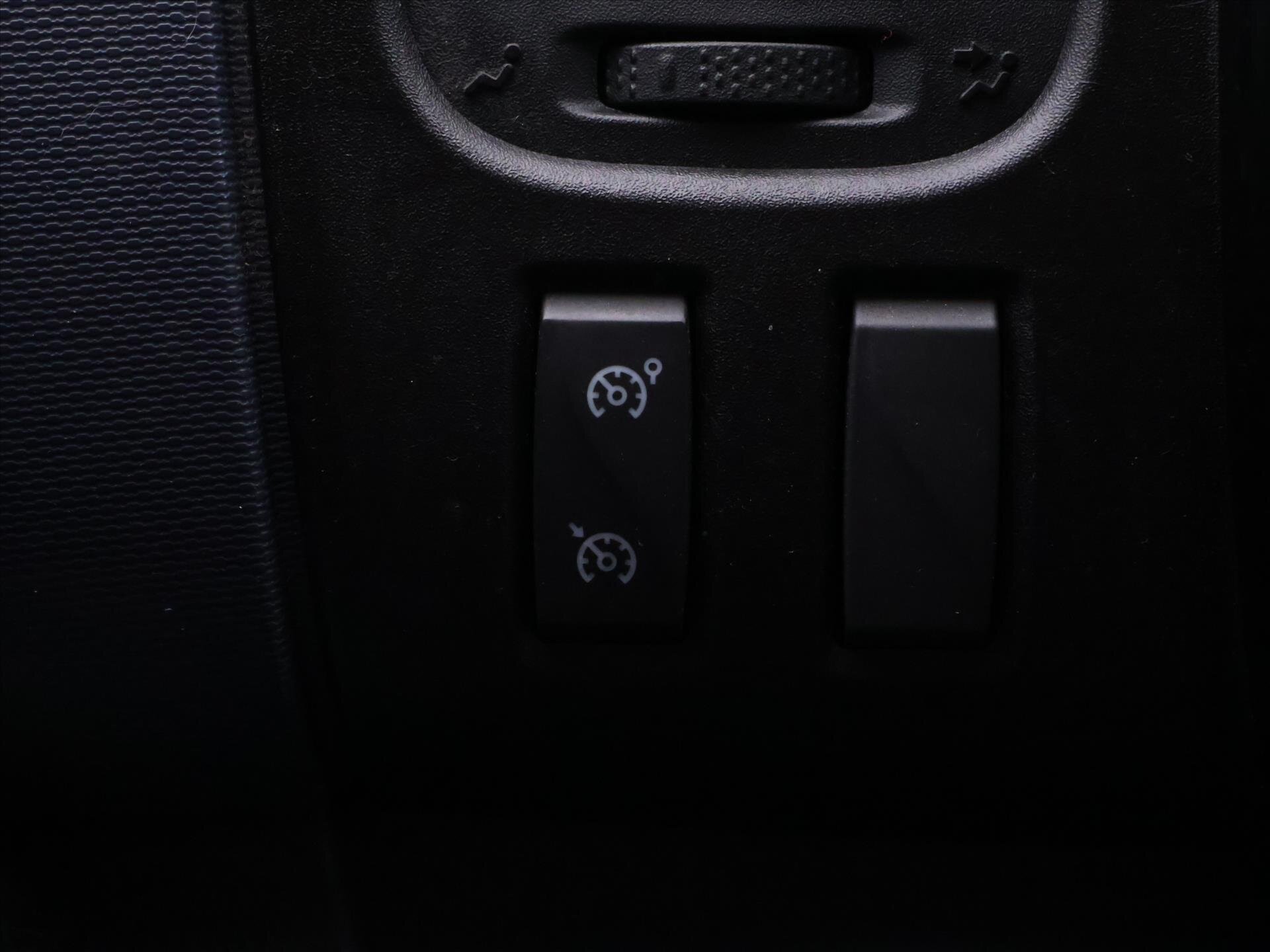 Opel Vivaro Ostatní 1,6 l 89 kw