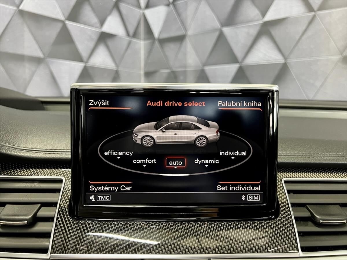 Audi S8 Sedan / Limuzína 4,0 l 382 kw