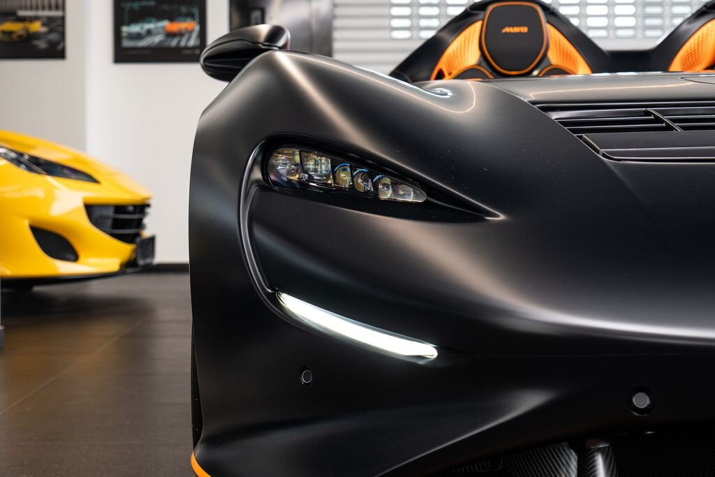 McLaren Elva Kabriolet 4,0 l 600 kw