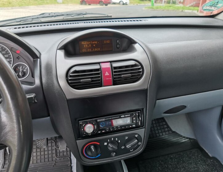 Opel Corsa Hatchback 1,7 l 74 kw