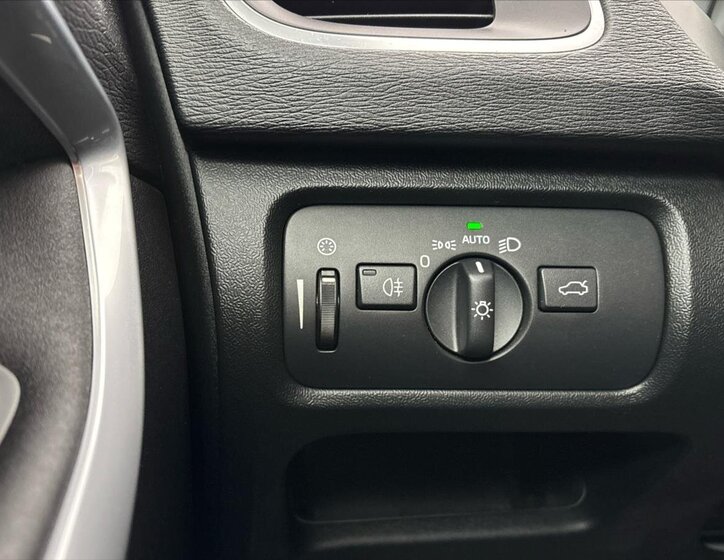 Volvo V40 Hatchback 2,0 l 88 kw