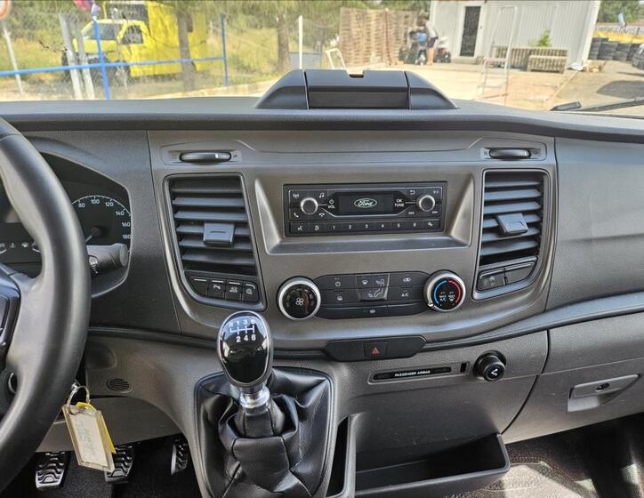 Ford Transit 14