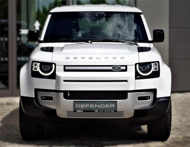 Land Rover Defender 2